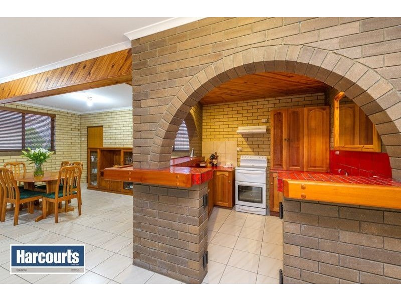 6 Poitier Street, Mcdowall QLD 4053