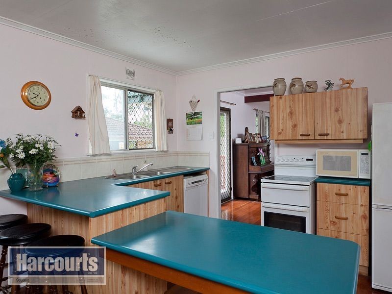 35 Silvertop Street, Keperra QLD 4054