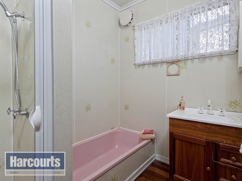 35 Silvertop Street, Keperra QLD 4054