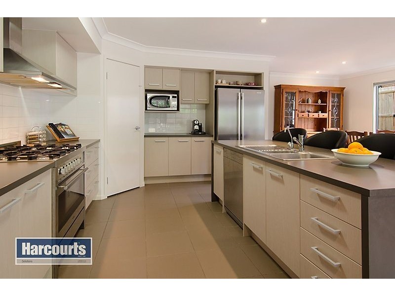 32 Fiat Avenue, Mitchelton QLD 4053