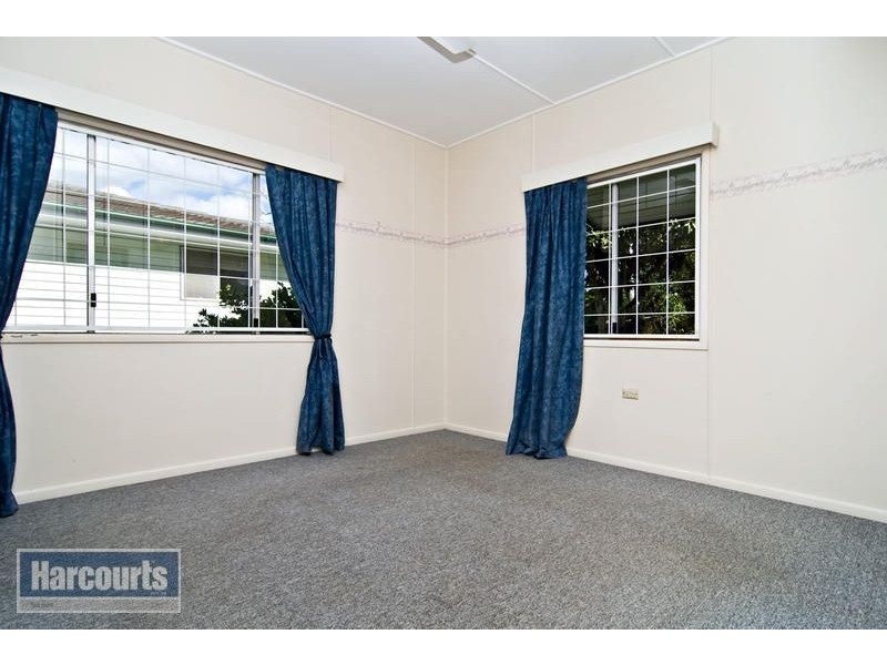 67 Minto Crescent, Arana Hills QLD 4054
