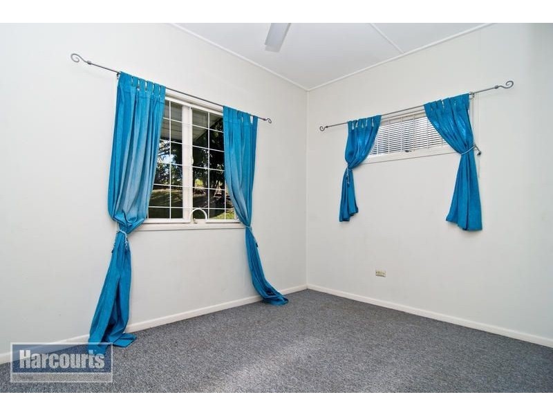 67 Minto Crescent, Arana Hills QLD 4054