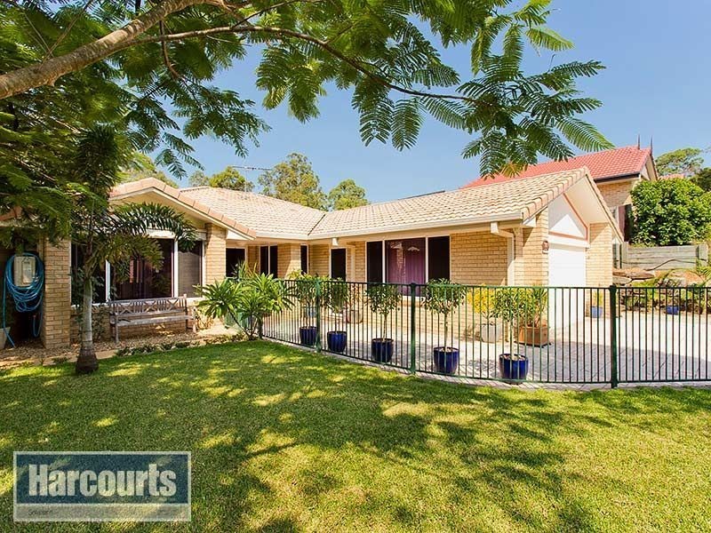 2 Glenelg Place, Ferny Grove QLD 4055