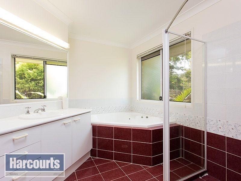 2 Glenelg Place, Ferny Grove QLD 4055