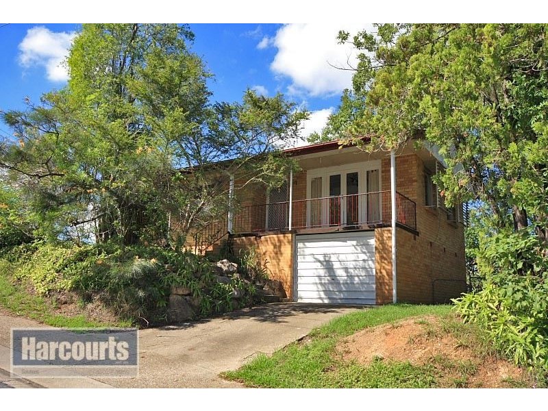 2 Gordon Road, Ferny Hills QLD 4055