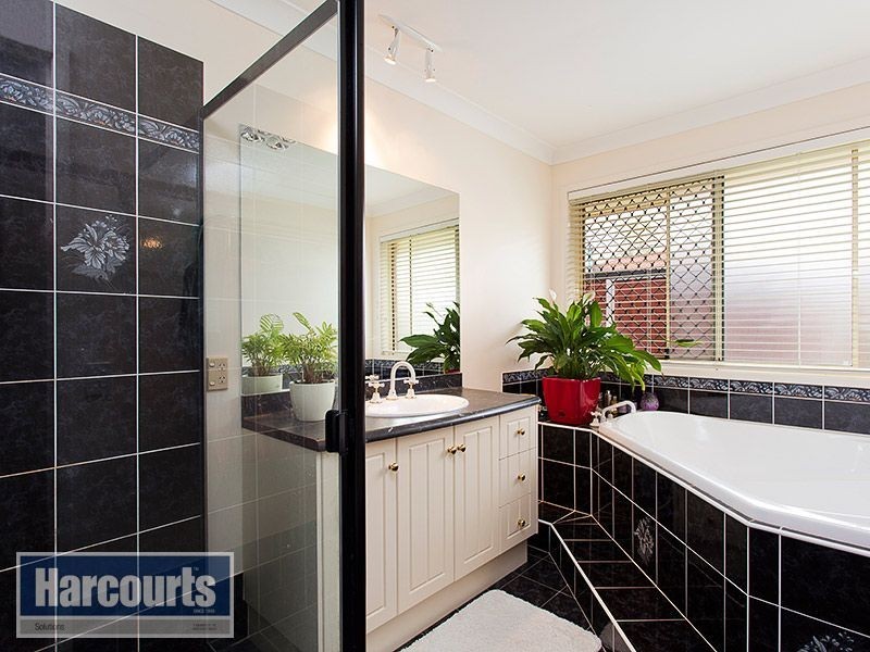 30 Wyellan Place, Upper Kedron QLD 4055