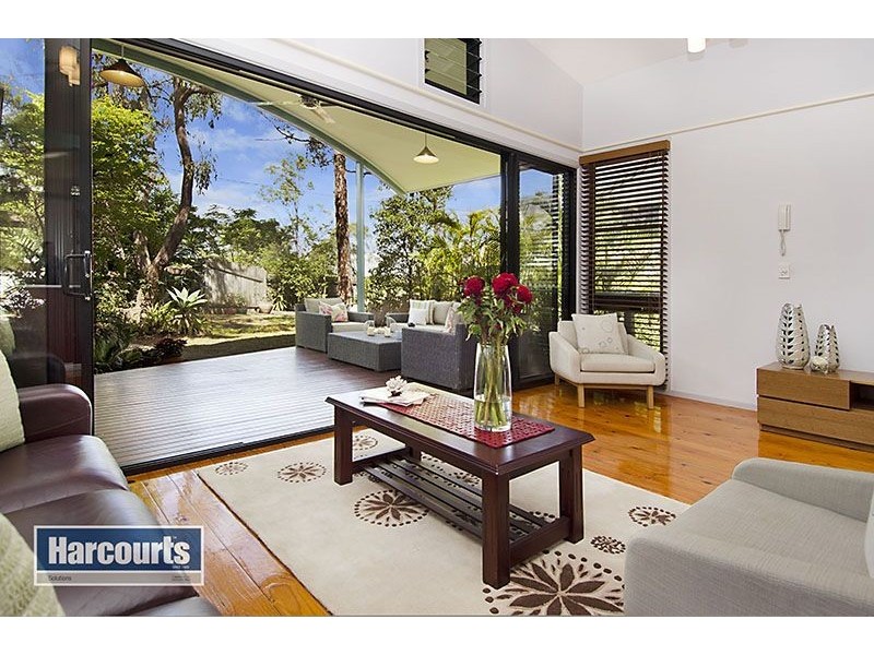 27 Balfour Street, Ferny Hills QLD 4055