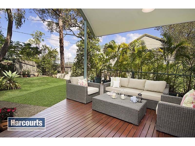 27 Balfour Street, Ferny Hills QLD 4055