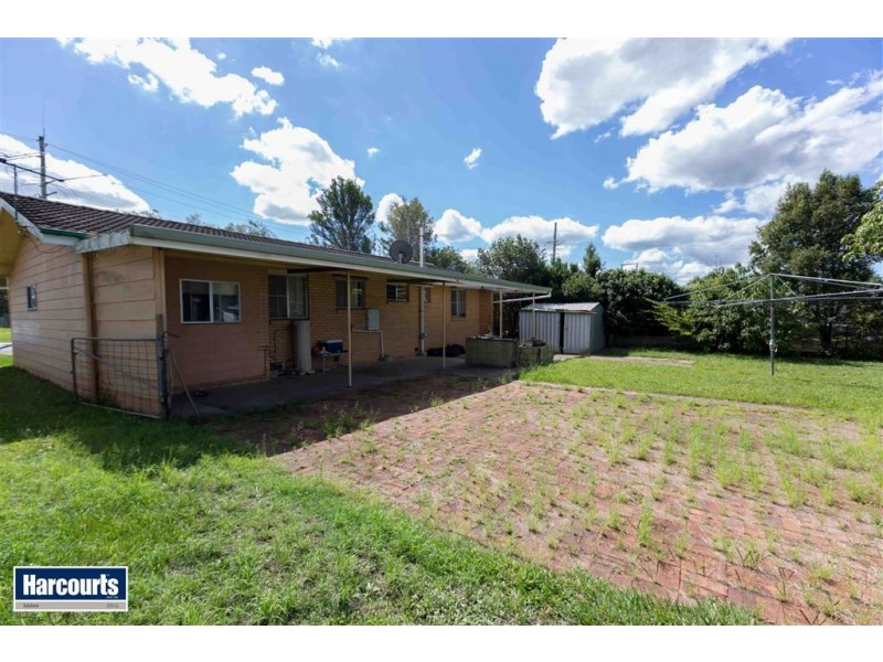 89 Pumicestone Road, Caboolture QLD 4510