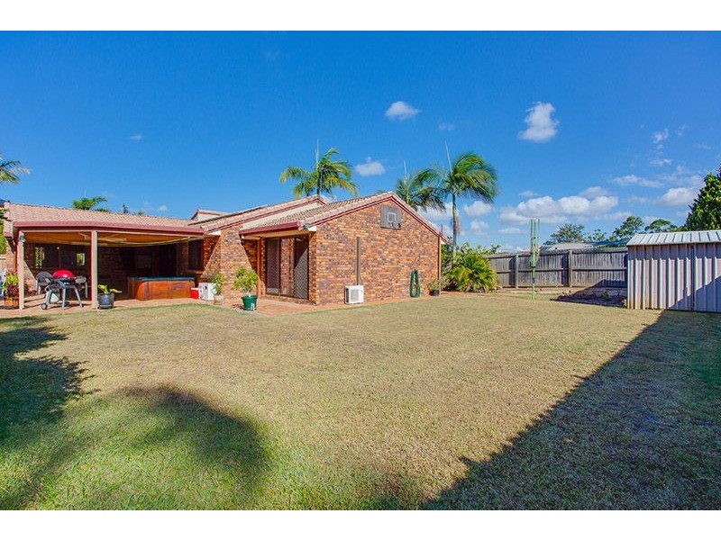 32 Karloff Drive, Stafford Heights QLD 4053