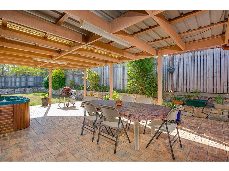 32 Karloff Drive, Stafford Heights QLD 4053