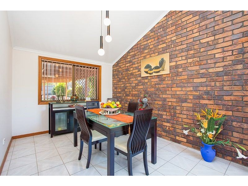 32 Karloff Drive, Stafford Heights QLD 4053