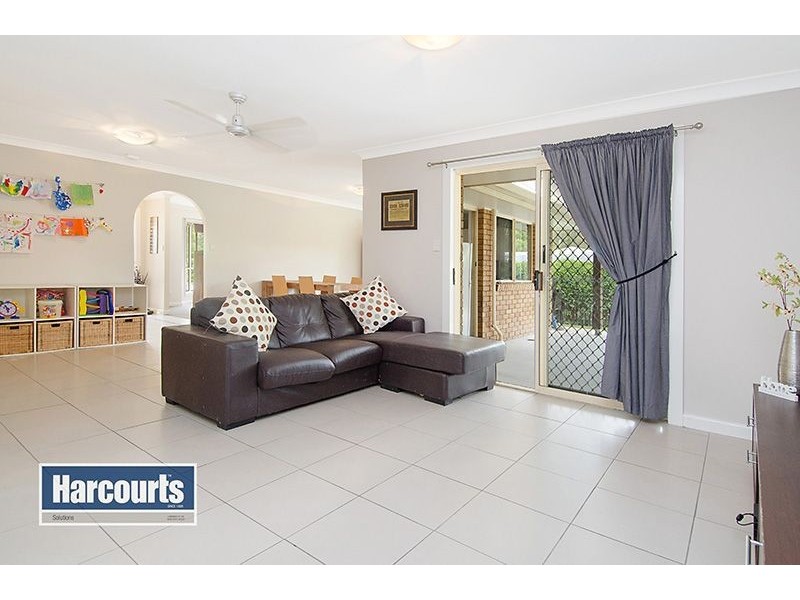 17 McAlroy Road, Ferny Grove QLD 4055