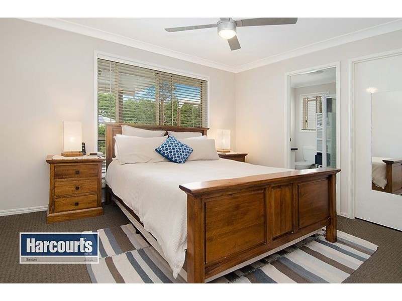 17 McAlroy Road, Ferny Grove QLD 4055