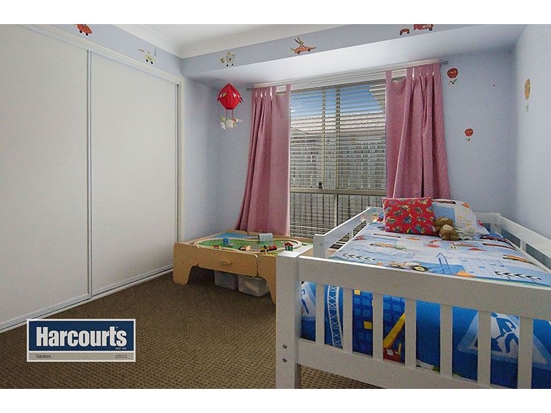 17 McAlroy Road, Ferny Grove QLD 4055