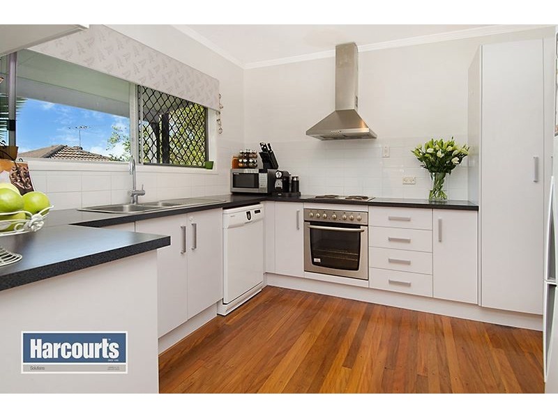 22 Tabulam Drive, Ferny Hills QLD 4055