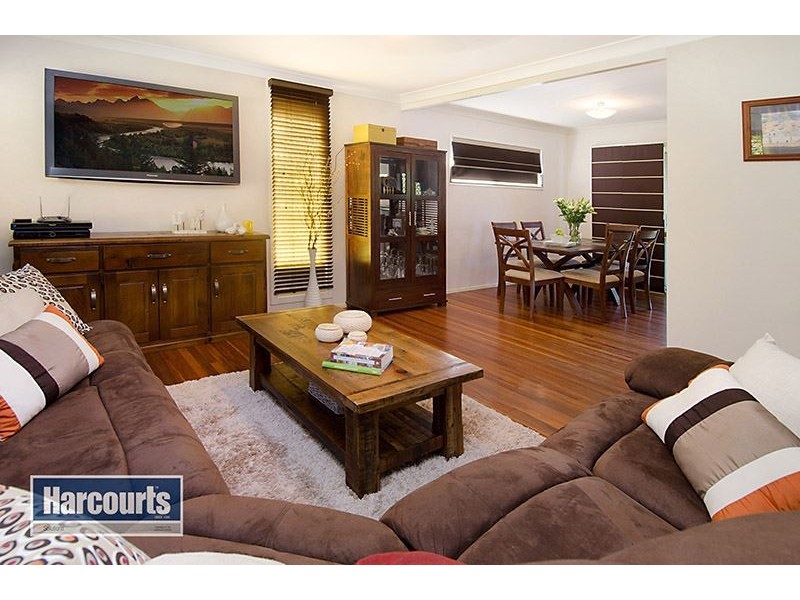 22 Tabulam Drive, Ferny Hills QLD 4055