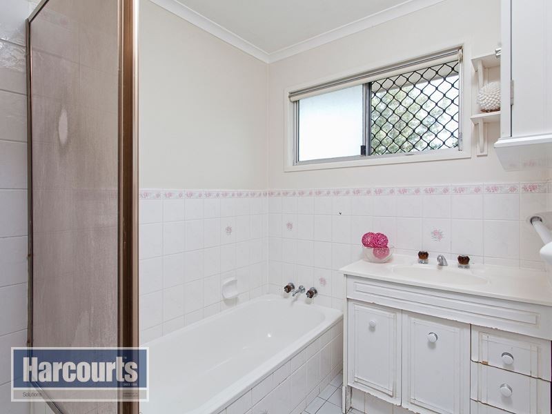 31 Balfour Street, Ferny Hills QLD 4055