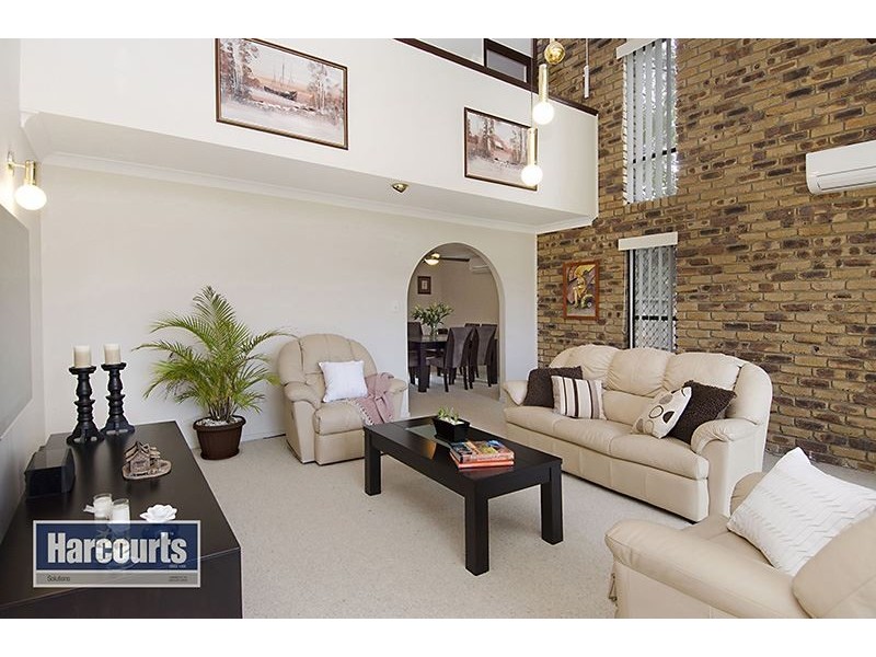 6 Jordain Court, Ferny Hills QLD 4055