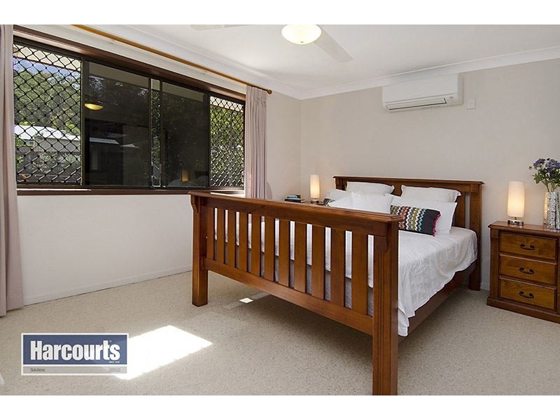 6 Jordain Court, Ferny Hills QLD 4055