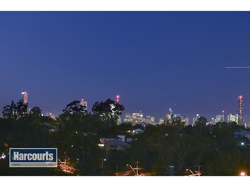 13 Coorong Street, Mitchelton QLD 4053