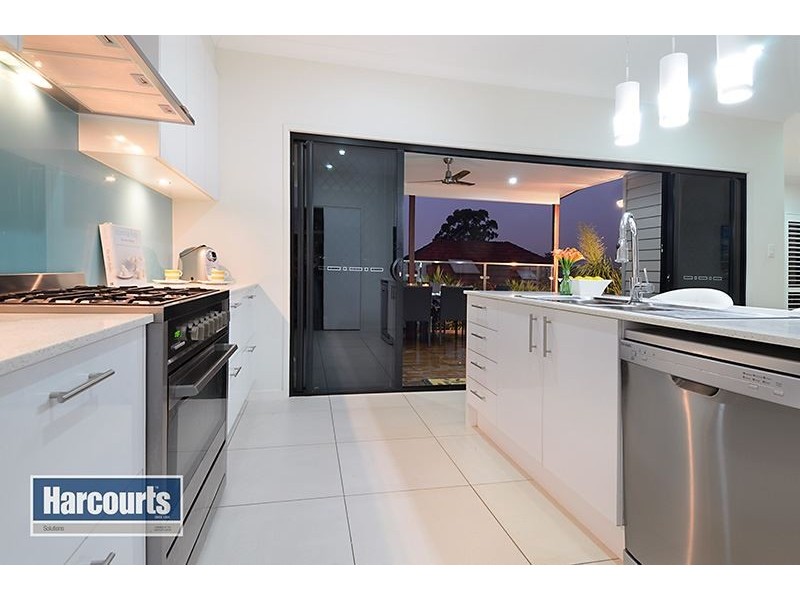 13 Coorong Street, Mitchelton QLD 4053