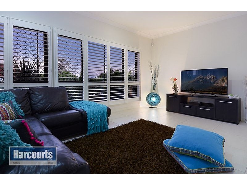 13 Coorong Street, Mitchelton QLD 4053