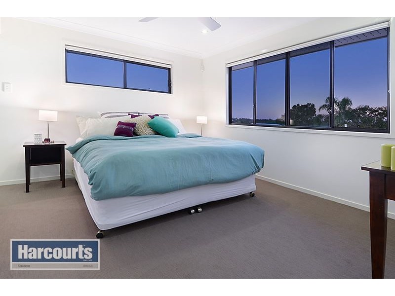 13 Coorong Street, Mitchelton QLD 4053