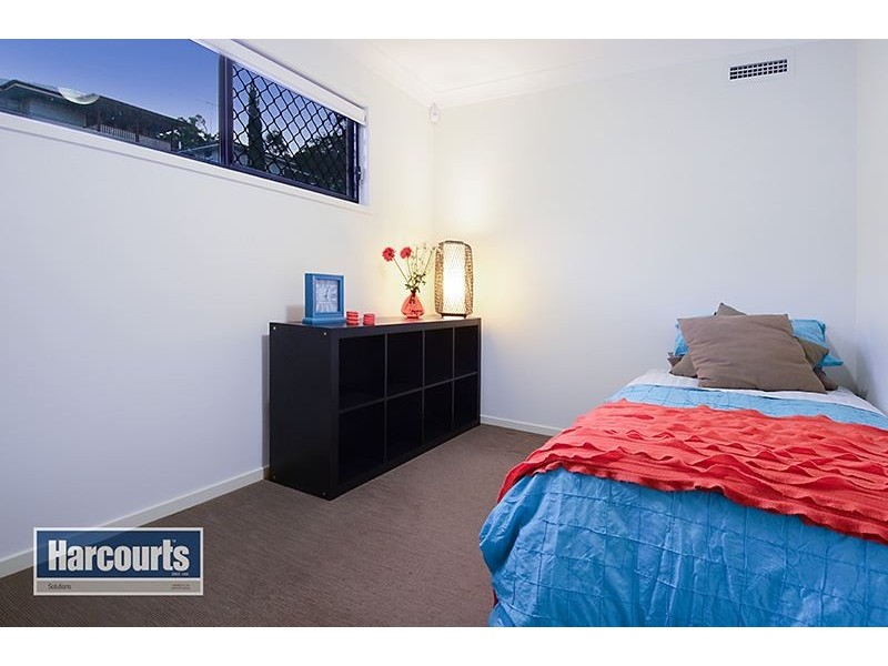 13 Coorong Street, Mitchelton QLD 4053