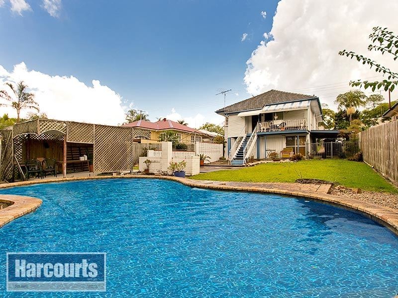 70 Doorey Street, Keperra QLD 4054