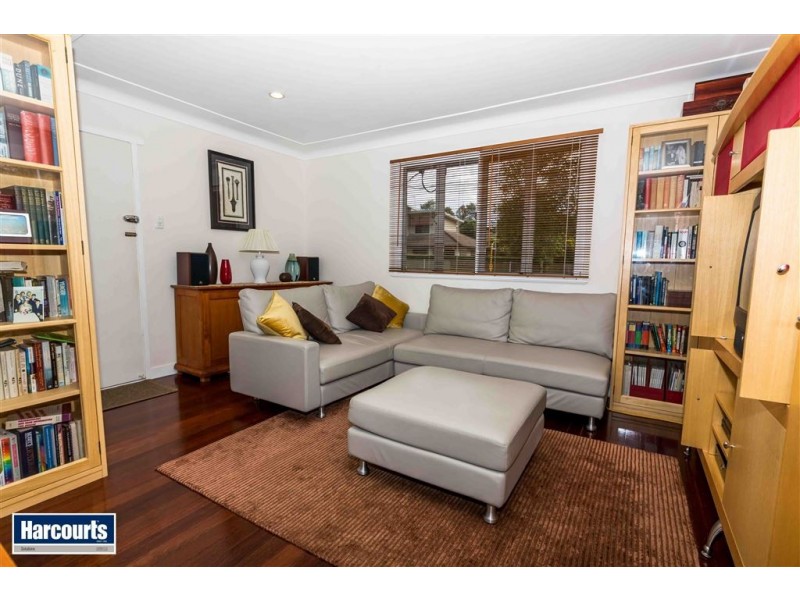 48 Glen Retreat Road, Mitchelton QLD 4053