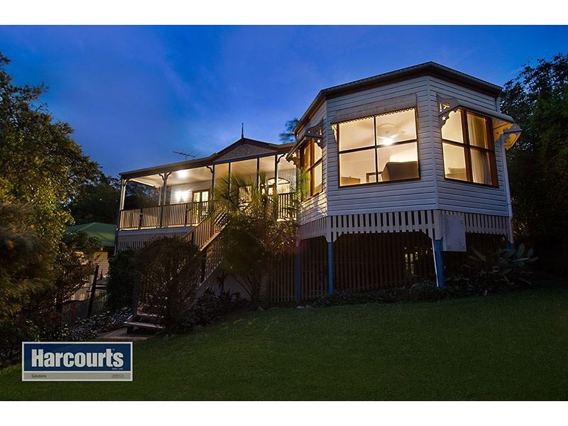 4 Lynwood Court, Ferny Hills QLD 4055