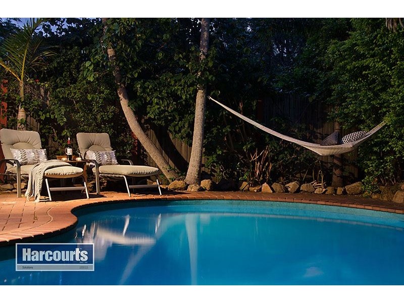 4 Lynwood Court, Ferny Hills QLD 4055