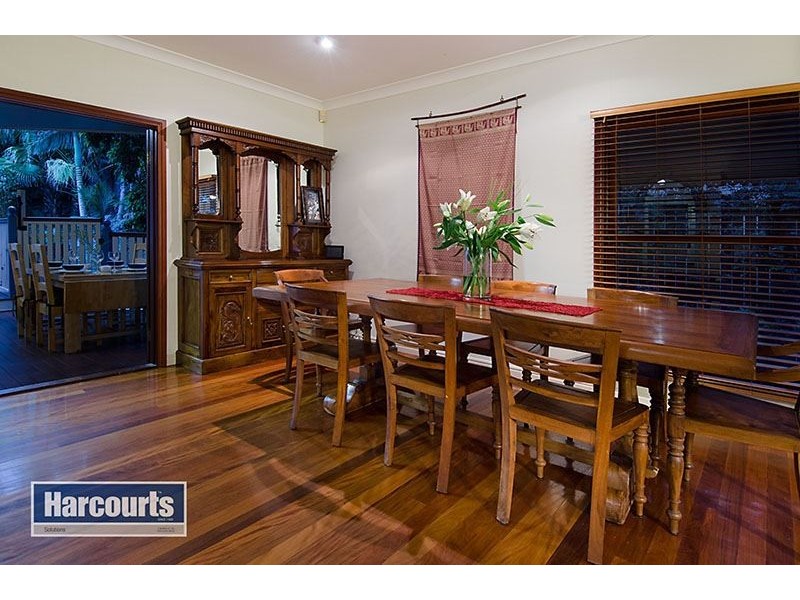 4 Lynwood Court, Ferny Hills QLD 4055