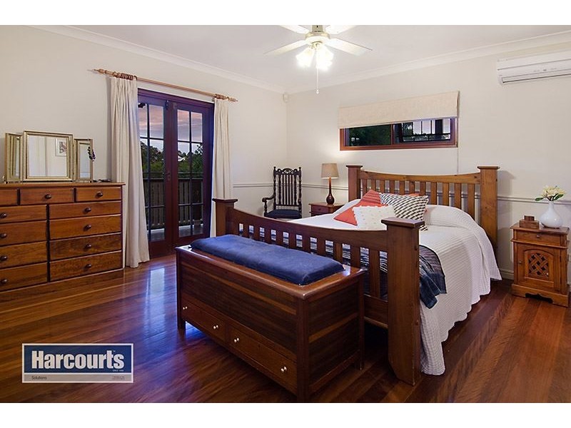 4 Lynwood Court, Ferny Hills QLD 4055