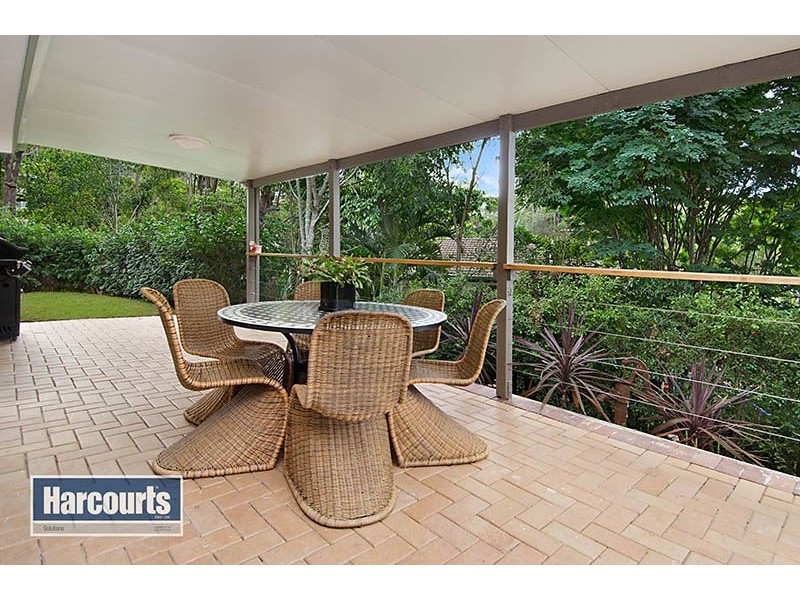 8 Tarawill Crescent, Ferny Hills QLD 4055