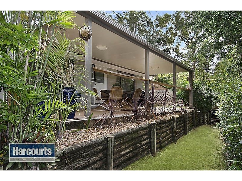 8 Tarawill Crescent, Ferny Hills QLD 4055