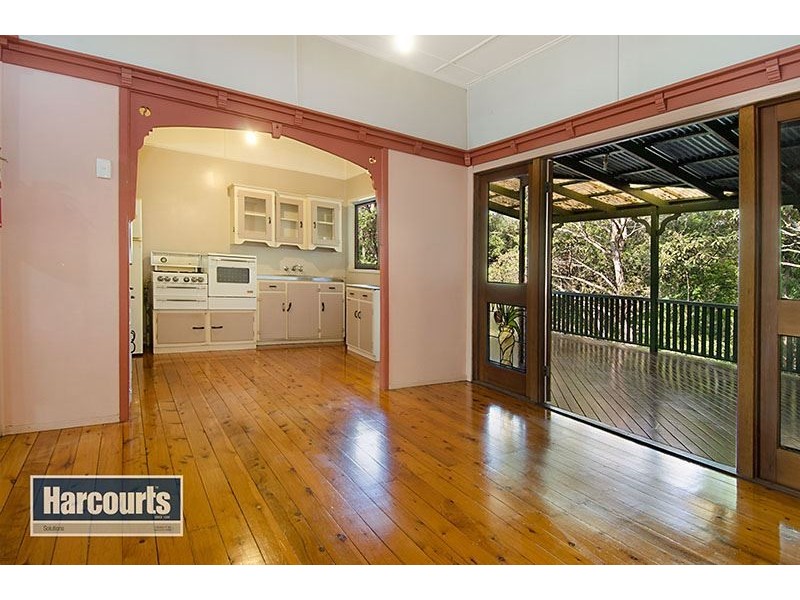 19 Colorado Avenue, Bardon QLD 4065