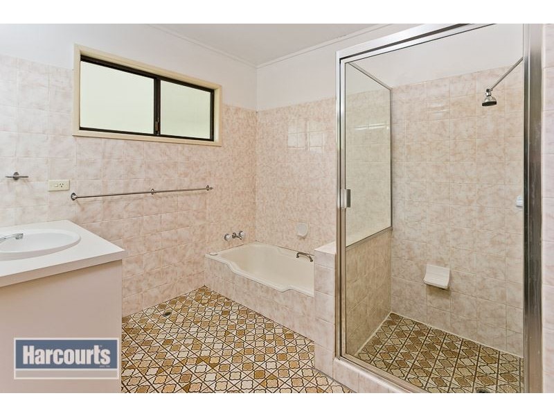 6 Kent Court, Albany Creek QLD 4035