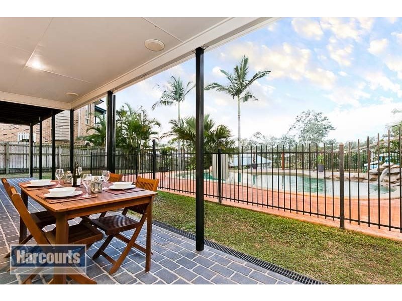 15 Landis Street, Mcdowall QLD 4053