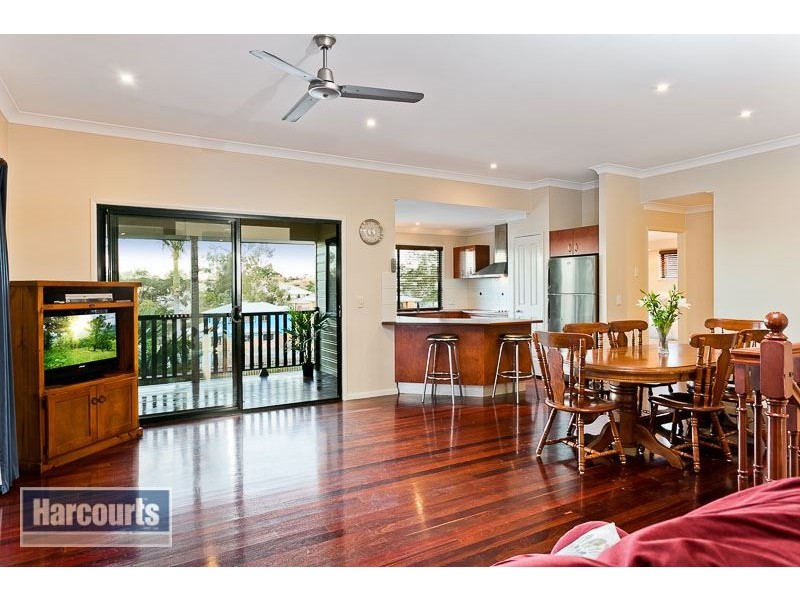 15 Landis Street, Mcdowall QLD 4053