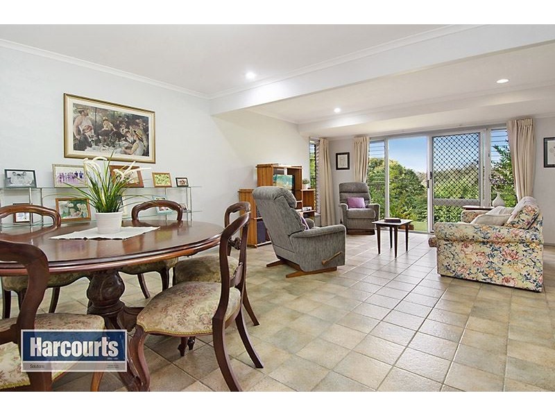 5 Carson Drive, Bunya QLD 4055
