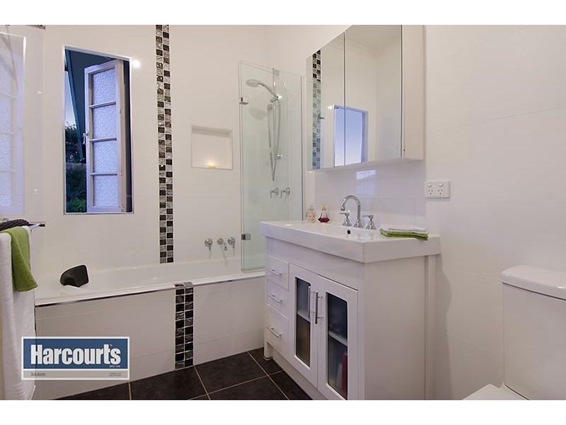 66 Blaker Road, Mitchelton QLD 4053