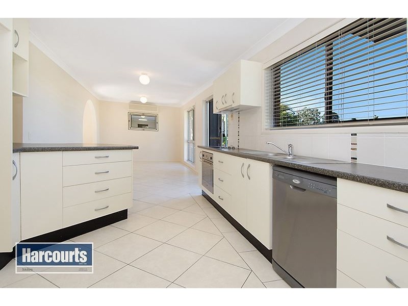 89 Minto Crescent, Arana Hills QLD 4054