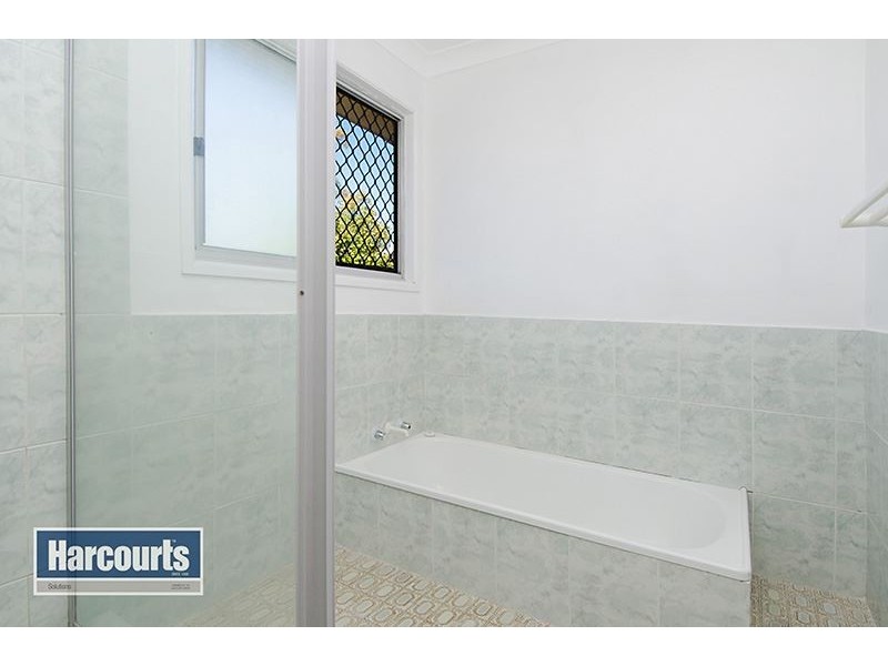 89 Minto Crescent, Arana Hills QLD 4054