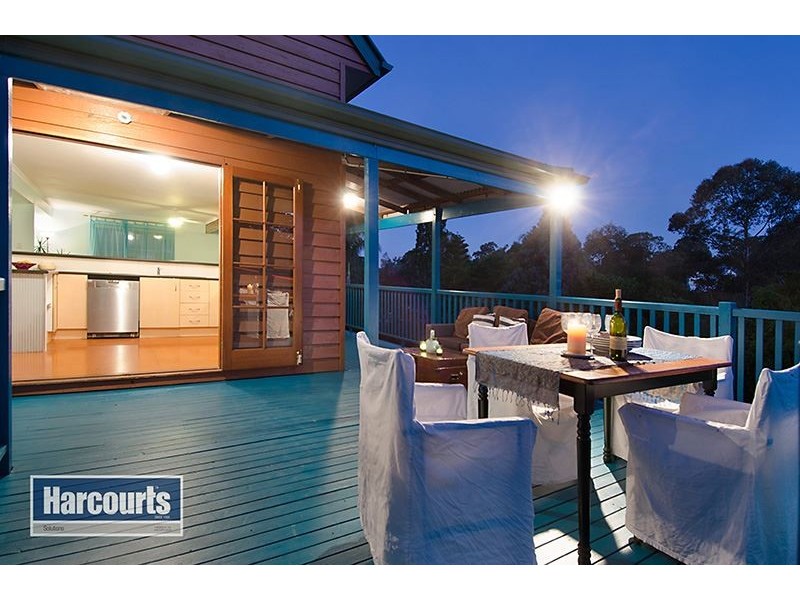 1 Linkwood Drive, Ferny Hills QLD 4055