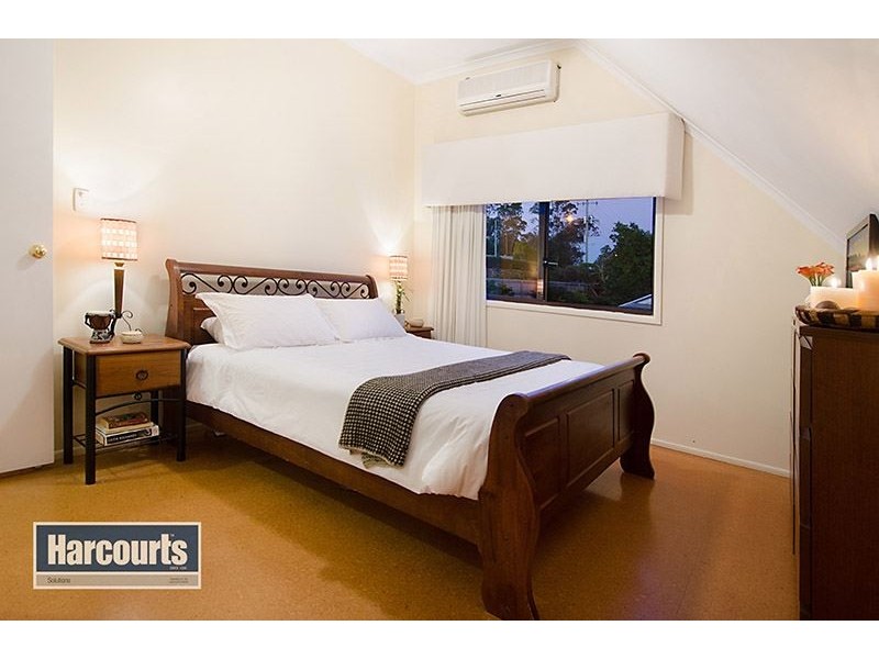 1 Linkwood Drive, Ferny Hills QLD 4055