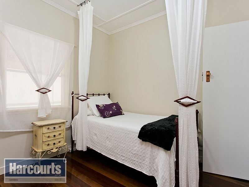 23 Hanran Street, Keperra QLD 4054