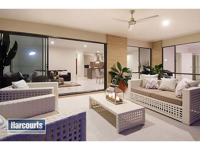 98 Cribb Avenue, Mitchelton QLD 4053