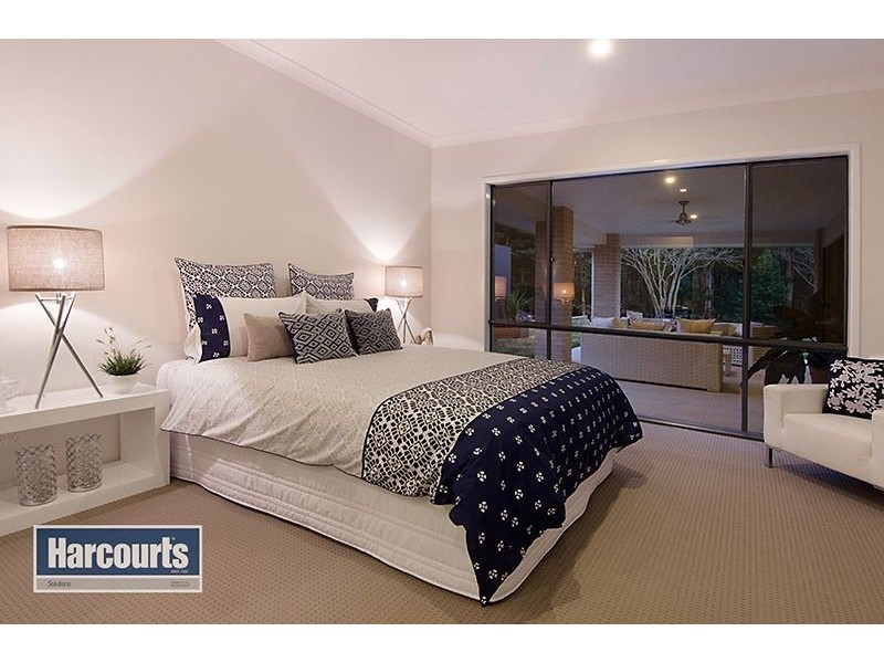 98 Cribb Avenue, Mitchelton QLD 4053